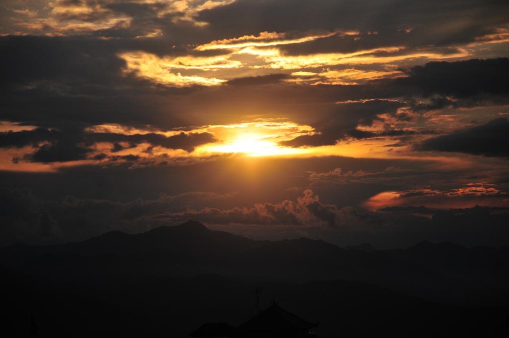 Puri Sunny Guesthouse Munduk エクステリア 写真